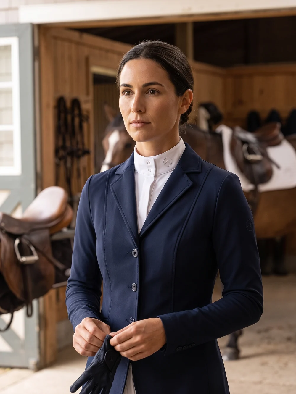 Chaqueta de concurso sobre la camisa