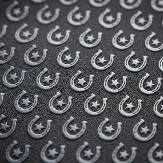 Logo de la marca como grip de silicona